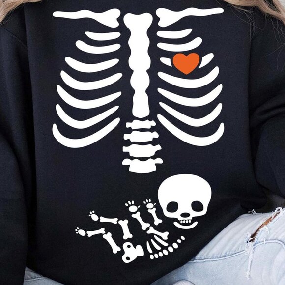 Skeleton Pregnant Sweatshirt, Skeleton Halloween Maternity Pregnancy Announcemen - Picture 2 of 5